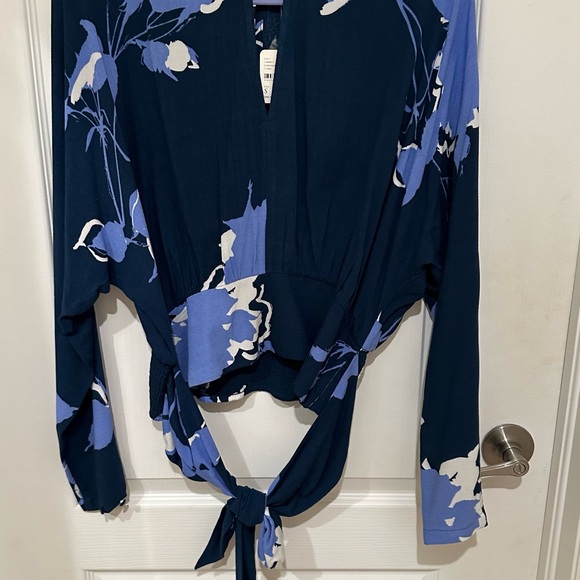 Free people top NWT small - Picture 2 of 5